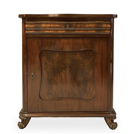 Credenza basso in legno di mogano, cassetto sottopiano, Primi 20° secolo
