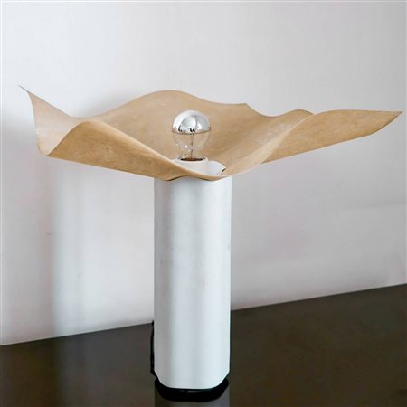 Mario Bellini  per Artemide - Lampada da tavolo modello area 40