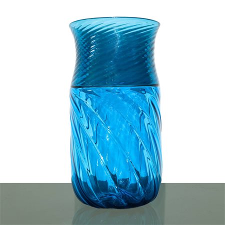 Brigitta Carlsson e Ove Thorssen  per Venini - Vaso Opulus in vetro blu