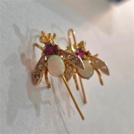 Orecchini mosche in oro e pietre