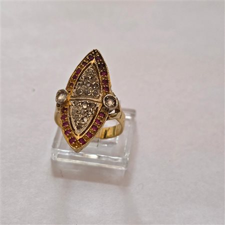Anello in oro giallo basso titolo e brillanti