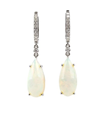 Paio di orecchini pendenti in oro con opali e diamanti In oro bianco 18k,...