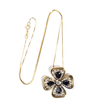 Girocollo con pendente "Quadrifoglio" in oro con zaffiri e diamanti in oro...