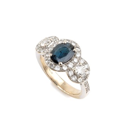 Anello in oro con zaffiro e diamanti In oro bianco 18k, incastonato con...