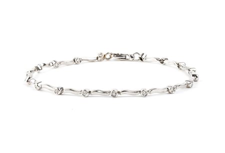 Bracciale in oro con diamanti In oro bianco 18k, incastonato con linea di...