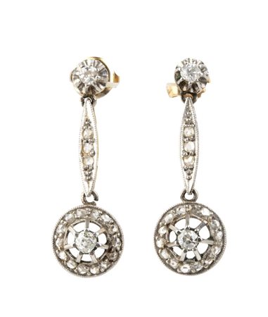 Paio di orecchini pendenti in oro e diamanti In oro bianco ed oro giallo 18k,...