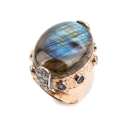 Anello oro ed argento con labradorite e diamanti In argento, oro rosa ed oro...