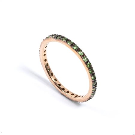 Anello con tsavoriti in oro rosa 9k, incastonato con tsavoriti. Misura IT 6 ½...