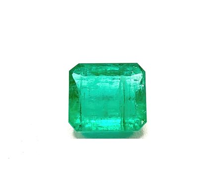 1 smeraldo naturale Di forma ottagonale, peso circa 5.04 ct. Origine:...