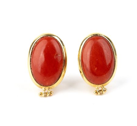 Paio di orecchini in oro e corallo Mediterraneo In oro giallo 18k,...