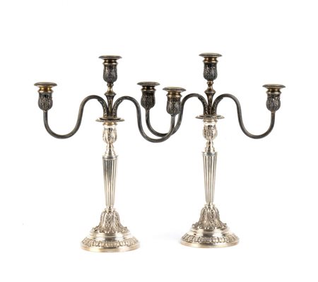 ILARIO PRADELLA Coppia di candelabri italiani in argento metà XX secolo...