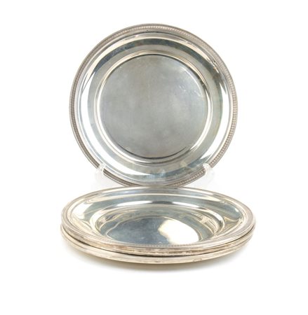 Set di 6 sottopiatti italiani in argento prima metà del XX secolo Diametro:...