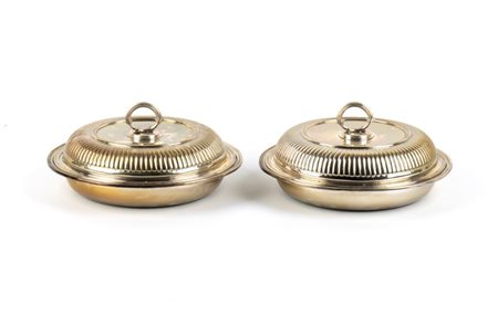 FRATELLI CACCHIONE Coppia di legumiere italiane in argento metà XX secolo...