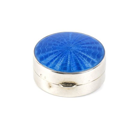 Scatolina in argento con smalti Birmingham, 1925-1926 Altezza x diametro: 1,5...