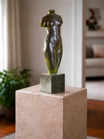 Attilio Giuliani (Roma 1899 - Milazzo 1975), "Busto femminile".