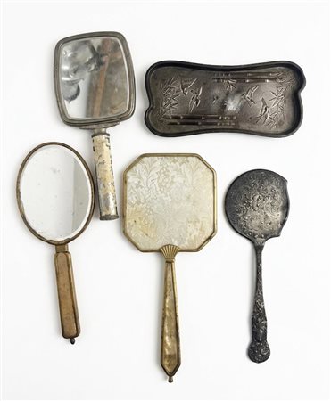 Lotto di Accessori da Toilette Vintage in Metallo e Celluloide