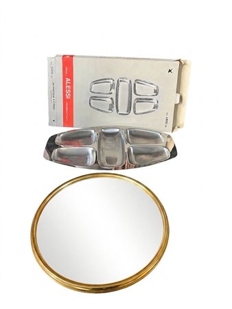 Lotto Alessi composto da una antipastiera Art. 2400 in acciaio inox e uno specchio circolare con cornice dorata