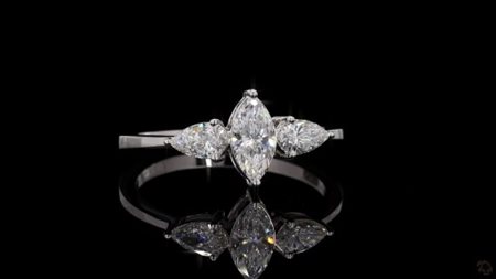 ANELLO CON DIAMANTE TAGLIO MARQUISE PER 4,69 CT IN ORO BIANCO 14K - VDB-GD-LGJ-7DE46A6533
