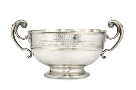 Trofeo in argento a doppia ansa "Challenge Cup given by Countess Grey to the So