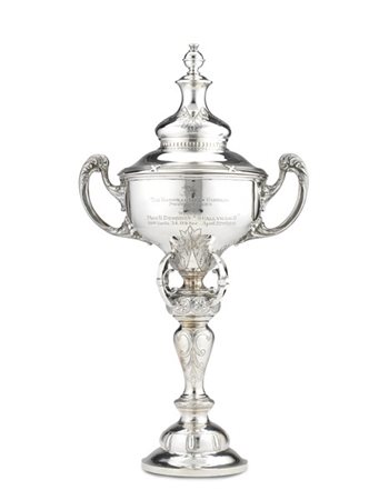 * Coppa biansata in argento "The National Open Hurdles Sweepstakes 1933", fusto