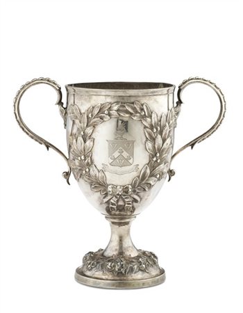 * Coppa biansata in argento "Presented to James Foster Esq by the Tenantry of t