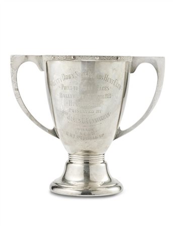 Trofeo in argento a corpo liscio iscritto "County Down Stag Hounds Hunt Club, p