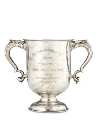 Trofeo in argento biansato "The Fernie Hunt Cup 1931 presented by Sir Maurice L