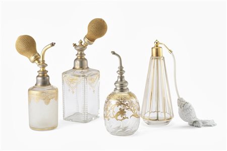 Manifatture francesi, inizio secolo XX. Quattro vaporizzatori per profumo in ve