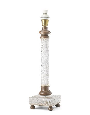 Attribuito a Baccarat. Base per lampada a colonna in vetro con capitelli, base