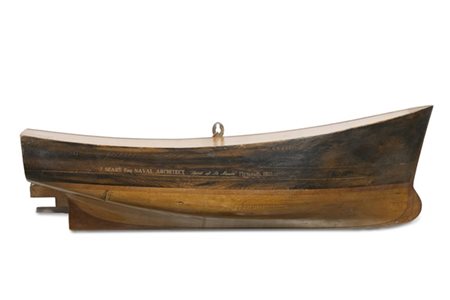 Mezzo modello di cantiere in legno raffigurante nave e inscritto "Sears esq. Na