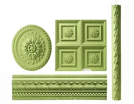 Quattro elementi decorativi in gesso di forme e misure differenti decorati a el