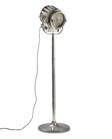 Faro cinematografico Ianiro, anni 1950-1970 ca., in metallo cromato, corpo cili