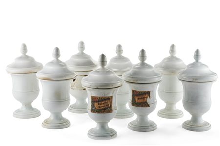 Otto vasi da farmacia in ceramica bianca con coperchio a presa a trottola, etic