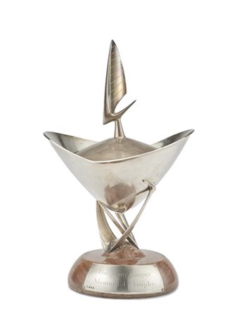 Trofeo in argento "The Tony Cooper memorial trophy". Londra, 1959. Su base in l