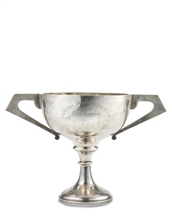 Coppa biansata in argento "Imperial Delhi Horse Show 1925, Open Jumping", anse