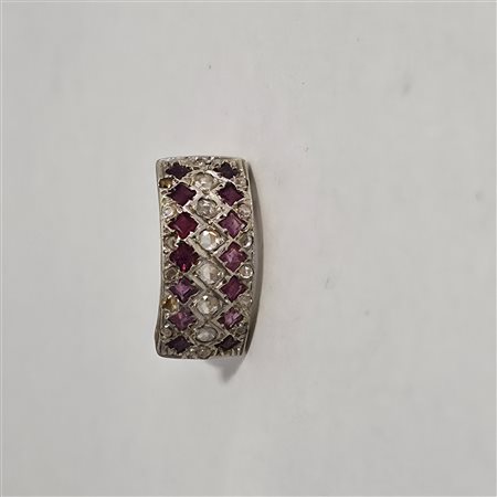 Elegante anello in oro
