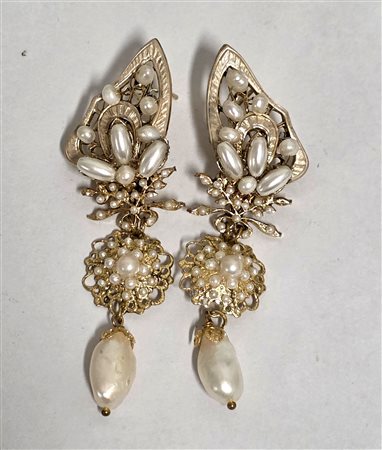 Eleganti orecchini stile Art Nouveau 