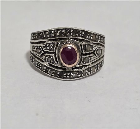 Anello vintage oro e pietre