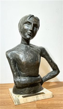 Franco Lorito (Attribuito)

"Busto femminile" 
scultura in bronzo su base in mar