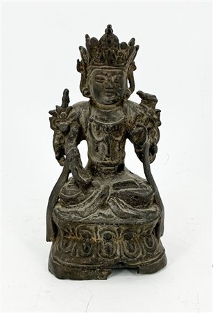 Bodhisattva assiso su fiore di loto in bronzo
Cina, dinastia Ming (1368-1644)
(