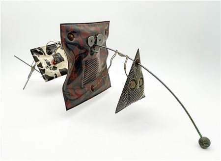 Radio “Muralla China". Produzione Parenthesis, Londra, 1982. Metallo cromato e