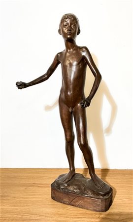 Tullio Figini "Nudo maschile" 
scultura in bronzo su base in legno (h cm tot 84)