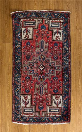 Tappeto Hamadan, Persia, secolo XX (cm 191x98) (difetti e rapature)