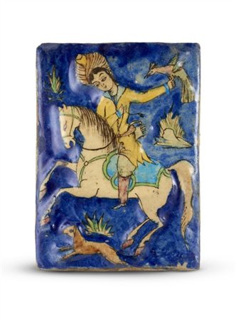 Piastrella in ceramica smaltata raffigurante falconiere nei toni del giallo, bl