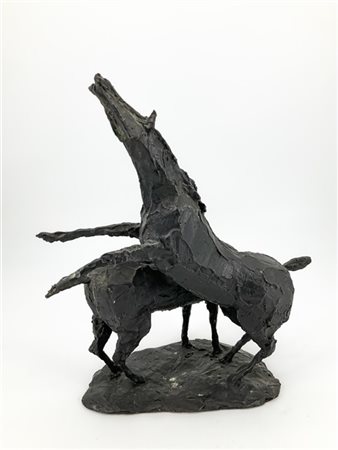 Vittorio Tavernari "Cavalli" 
scultura in bronzo
h cm 28,5
firmata sulla base (l