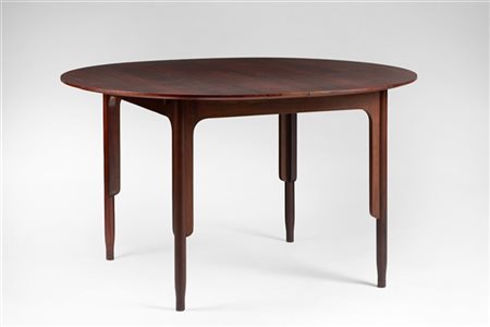 Bernini (Attribuito)
Tavolo con piano ovale ampliabile. Italia, anni '60. Legno