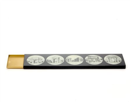 Piero Fornasetti Scatola con decoro "Porte di Milano". Milano, anni '60/'70. Met
