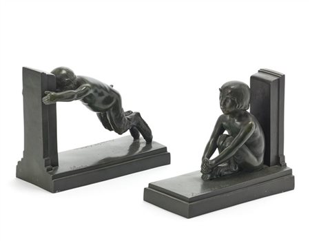 PAUL SILVESTRE Coppia di fermalibri raffiguranti giovani fauni. Esecuzione Susse