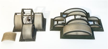 Jean Perzel (Attribuito)
Due lampade da parete e soffitto Art Déco in metallo e
