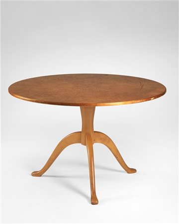 Carl Malmsten Tavolo. Anni '50. Legno massello e impiallacciato. Marcato a fuoco